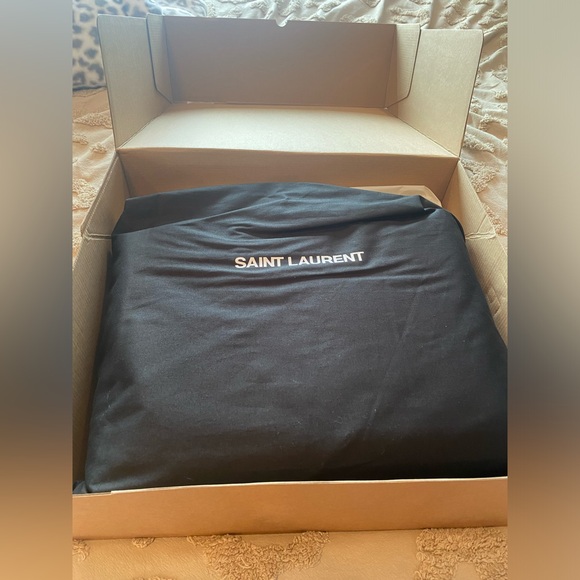 NWT Saint Laurent East/West Tote Bag, dark beige - Picture 7 of 16